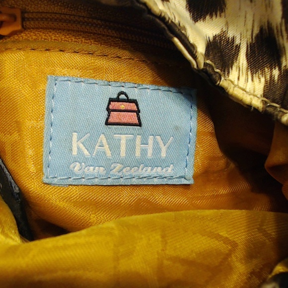 Kathy Van Zealand Purse - Picture 4 of 4